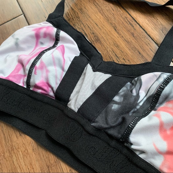 Lululemon unicorn tears bra size 4 - Picture 5 of 8